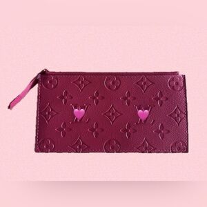 🩷Valentine Special!!!🩷
Chic Embossed Pink Clutch
